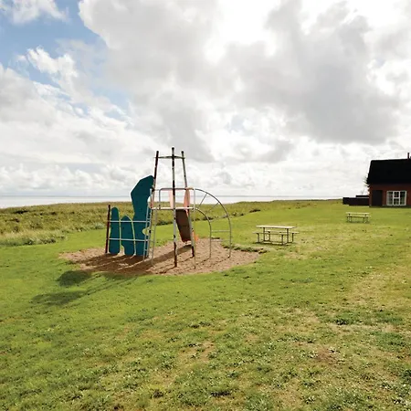 4 Bedroom Gorgeous Home In Romo * Kongsmark