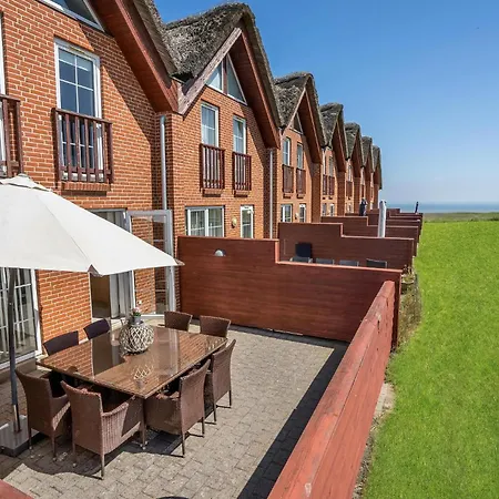 4 Bedroom Gorgeous Home In Romo *
