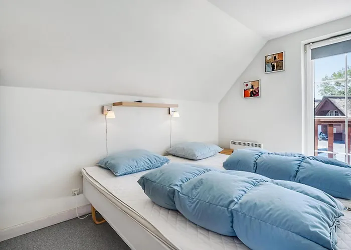 Three-bedroom In Hébergement de vacances *